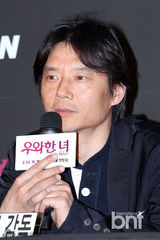 B1A4真英安善英等出席《优雅的女人》发布会