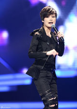 高清组图：新浪网络盛典李宇春现场劲歌热舞