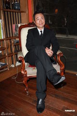 组图：黎耀祥为儿子不往内地发展