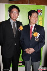 组图：霍启山否认大嫂郭晶晶怀孕 祝福章子怡