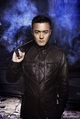 组图：于小伟曝光全新硬汉大片 熟男魅惑不羁