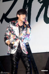 组图：林志玲献唱台北花博会 SHE与周杰伦接力开唱