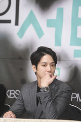 独家高清：尹恩惠撑新剧发布 郑容和李东健撞脸