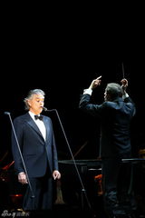 高清组图：安德烈-波切利在北京国家体育馆演唱