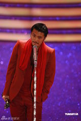 幻灯：香港金像奖现场 谢霆锋获最佳男配角奖