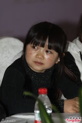 组图：《梦想秀》袖珍三姐妹齐亮相透露将整形