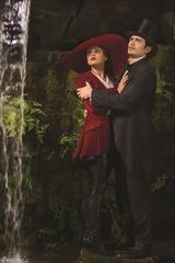 组图：《魔境仙踪》曝新剧照 弗兰科米拉相拥