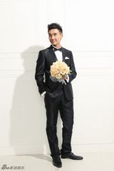 组图：张铎时尚写真笑容温暖展熟男魅力