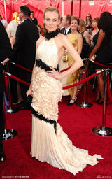 高清组图：奥斯卡红毯 戴安-克鲁格亮相气质迷人