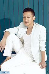 组图：王阳最新写真曝光 清凉造型迎接畅爽夏日