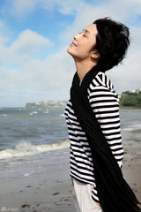 高清图：蒋雯丽新西兰写真 清新柔美尽显温情一面