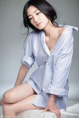 组图：王丽坤演绎清纯中的性感 玩转极致柔情