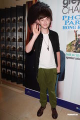 组图：GaGa小师弟抵港 自称已与歌迷们结婚