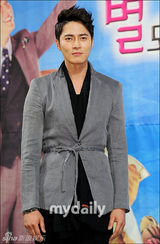 组图：韩国KBS台新每日剧《愿为你摘星揽月》记者会