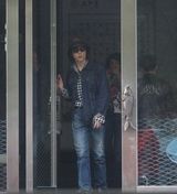 组图：闫妮密会潮男 态度亲昵惹人猜疑