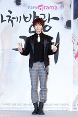 组图：韩国电视剧《闪亮的她》制作发布会