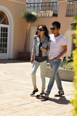 组图：杨幂刘恺威乐享戛纳行程 工作度假两不误