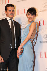 组图：陈燃天蓝礼服优雅亮相北京风尚夜