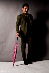 组图：涂松岩示范商务男装帅气穿搭