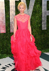 高清组图：奥斯卡派对克莱尔-丹妮斯玫红色礼服