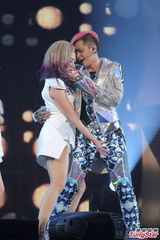 组图：罗志祥红馆热力开唱 罗妈亮相林志颖助阵