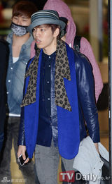 组图：SJ与INFINITE等结束雅加达公演亮相机场