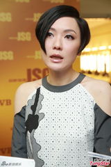 组图：田蕊妮替丈夫澄清 刘浩龙拒卷入骂战