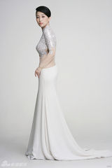 组图：丁柳元写真知性大气  展随性熟女风范