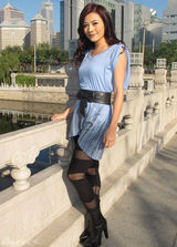 组图：江若琳剧中造型多变 展现甜美气质