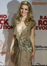 幻灯图集：攻读量子物理学位的内衣模特莱莉写真