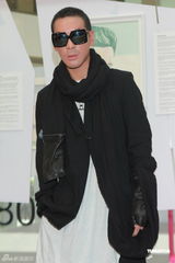 组图：容祖儿靓丽出席活动 郭富城自曝偶像