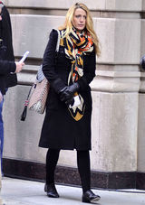 高清组图：布莱克-莱弗利现身《绯闻女孩》片场