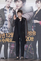 高清图：池昌旭出席新剧《小伙子的蔬菜店》发表会