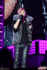 组图：王心凌不谈新恋情 罗志祥庾澄庆比拼热舞