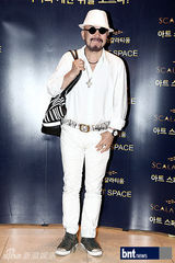 组图：众星捧场ULALASESSION林允泽婚礼