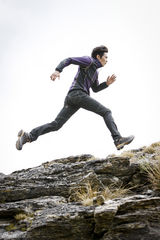 高清组图：元斌新西兰拍广告 再现《大叔》风采