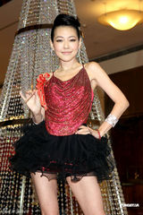 高清组图：小S真心祝福曾宝仪 曝大S欲讨婆婆欢心