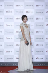 独家高清：群星闪耀大钟奖红毯 俊男靓女秒菲林