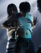 组图：柳岩与泰版《浪漫满屋》Mike贴身热舞