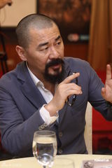 组图：《三国》主演台湾宣传 何润东佩服陈建斌