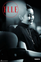 组图：秦海璐登《ELLE》 红玫瑰般在舞台绽放
