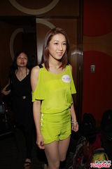 组图：钟嘉欣有意拍怀孕写真作珍藏