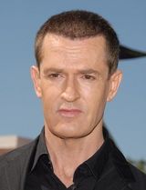 幻灯：欧美十大早早“出柜”的明星