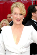 高清组图：梅丽尔-斯特里普V领白裙庄重大方