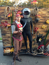 组图：美国人民欢度万圣节 僵尸裸男纷纷上阵