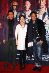 组图：《救火英雄》余文乐劫财谢霆锋