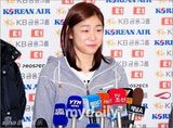 组图：韩国花样滑冰选手金妍儿飞往德国参加比赛