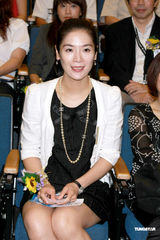 幻灯图：任达华直言香港教育缺失 让女儿北京上学 