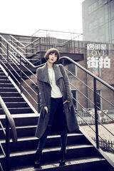 明星爱街拍：Dream Girls黑白配 诠释少女美梦