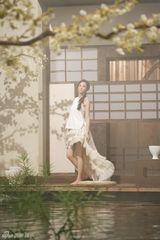 高清组图：吴佩慈曝光绝美广告花絮照 声称已复工